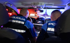 Foto: E. L. / Radiosarajevo.ba / Pripadnici MUP-a KS