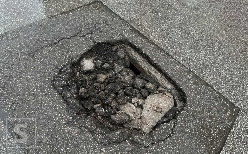 Rupa na cesti na Ciglanama