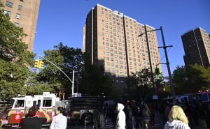 FOTO: AA / Urušila se višespratna zgrada u New Yorku