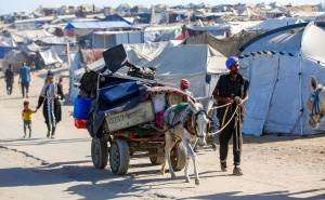 Foto: Anadolija / Palestinci bježe od izraelskih napada