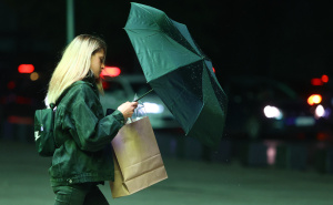 Foto: Dž. K. / Radiosarajevo.ba / Kišna šetnja kroz Sarajevo