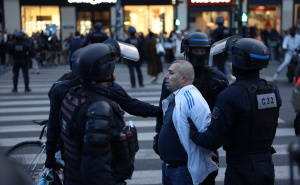 Foto: AA / Protesti u Parizu