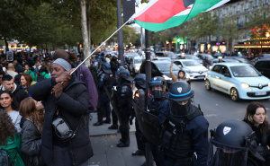 Foto: AA / Protesti u Parizu