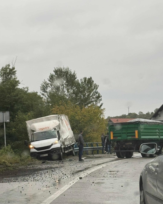 Saobraćajna nesreća na putu Živinice - Banovići