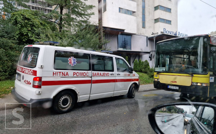 Trolejbus i Hitna pomoć