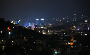 Foto: N.G./Radiosarajevo.ba / Pogled na Sarajevo noću
