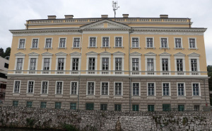 Foto: Vlada KS / Obnovljena škola na Drveniji