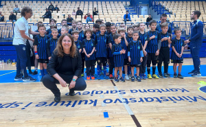 Foto: Italijanska ambasada u Sarajevu / Djeca iz ranjivih sredina dobila nove dresove