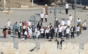 Foto: Anadolija / Izraelski doseljenici upali u Al - Aqsu