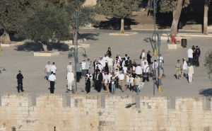 Foto: Anadolija / Izraelski doseljenici upali u Al - Aqsu