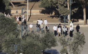 Foto: Anadolija / Izraelski doseljenici upali u Al - Aqsu