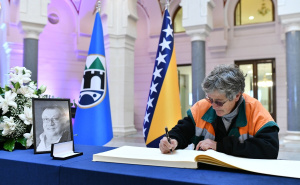 Foto: A. K. / Radiosarajevo.ba / Knjiga žalosti povodom smrti Halida Bešlića