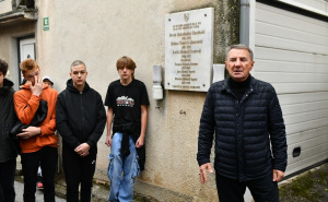 Foto: A. K. / Radiosarajevo.ba / Sjećanje na nevino stradale u Tahtali sokaku na Bjelavama