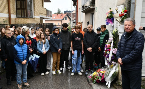 Foto: A. K. / Radiosarajevo.ba / Sjećanje na nevino stradale u Tahtali sokaku na Bjelavama