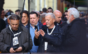 Foto: Dž. K. / Radiosarajevo.ba / Emir Hadžihafizbegović ispred Vječne vatre