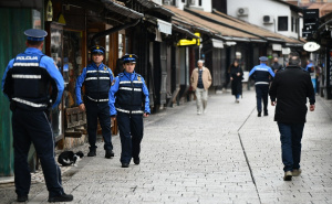 Foto: A. K. / Radiosarajevo.ba / Policija duž čitave planirane trase