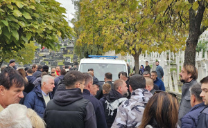 Foto: Radiosarajevo / Ispraćaj Halida Bešlića