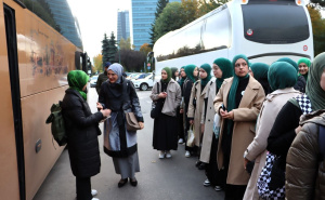 Foto: Press služba KS / Sarajevski učenici u posjeti Srebrenici