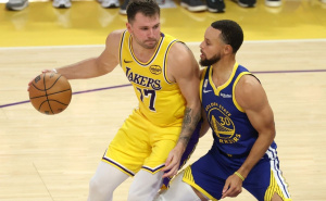 Foto: EPA - EFE / Luka Dončić i Steph Curry