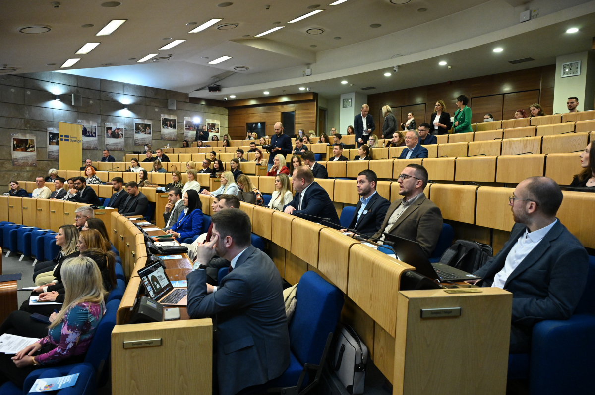 Tematska sjednica Vijeća mladih Parlament FBiH