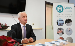 Foto: N.G / Radiosarajevo.ba / Dodjela telefona u Udruženju slijepih KS