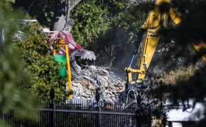 Foto: EPA - EFE / Rušenje istočnog krila Bijele kuće