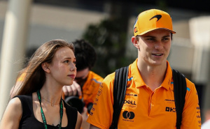 Foto: EPA - EFE / Oscar Piastri i Lily Zneimer