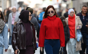 Foto: N.G./Radiosarajevo.ba / Jesenja moda na ulicama Sarajeva