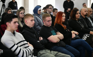 Foto: A. K. / Radiosarajevo.ba / Gradonačelnik uručio nagrade pobjednicima radionice digitalne fotografije