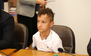 Foto: Općina Centar Sarajevo / Ismailu Zulfiću uručeni ključevi stana u Sarajevu