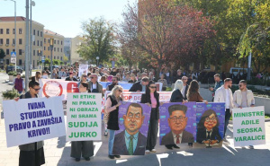 Foto: Fena / Protest zdravstvenih radnika u HNK