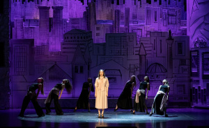 Foto: Velija Hasanbegović / Andrea Aković u mjuziklu "Sarajevo, moje drago"