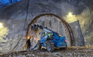 Foto: JP Autoceste FBiH / Probijanje tunela Kvanj