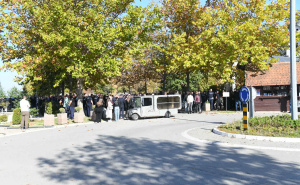 Foto: Milan Ilić / Ringier / Sa sahrane tročlane porodice