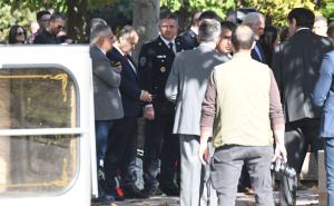 Foto: Milan Ilić / Ringier / Sa sahrane tročlane porodice