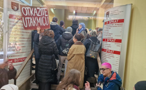 Foto: A. K. / Radiosarajevo.ba / Protesti ispred Vlade KS