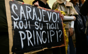 Foto: A. K. / Radiosarajevo.ba / Građani i građanke ušle u Vladu KS