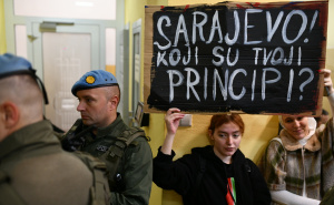 Foto: A. K. / Radiosarajevo.ba / Građani i građanke ušle u Vladu KS