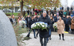 Foto: Press služba KS / Obilježavanje godišnjice ubistva Fatime Gunić i tri učenika