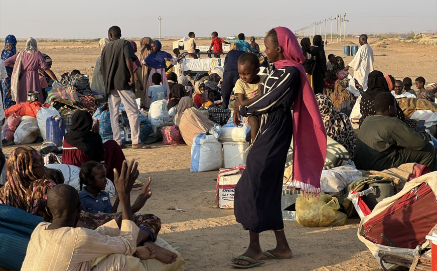 Sudanci idu prema humanitarnim kampovima