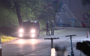 Foto: A. K. / Radiosarajevo.ba / Jake policijske snage pred Zetrom