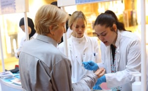 Foto: Dž. K. / Radiosarajevo.ba / Mjerenje šećera u Sarajevu