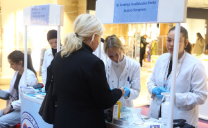 Foto: Dž. K. / Radiosarajevo.ba / Mjerenje šećera u Sarajevu