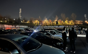 Foto: N. G. / Radiosarajevo.ba / Na parkingu ispred Zetre organizovano zajedničko gledanje utakmice