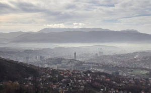 Foto: N.G./Radiosarajevo.ba / Pogled na Sarajevo s Barica