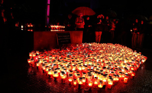 Foto: FENA / Mostar se prisjetio Vukovara i Škabrnje