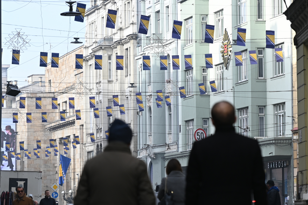 Sarajevo ukrašeno državnim zastavama povodom Dana državnosti BiH