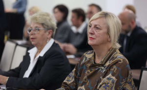 Foto: FENA / Predstavljen priručnik 'Kako učiti i podučavati o ratu u BiH'