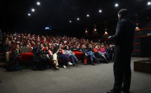 Foto: Dž. K. / Radiosarajevo.ba / Filmom "Muškarci ne plaču" počeo program  "Suočavanje s prošlošću"
