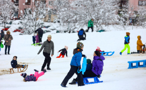 Foto: Dž. K. / Radiosarajevo.ba / Djeca i roditelji uživali na Mojmilu